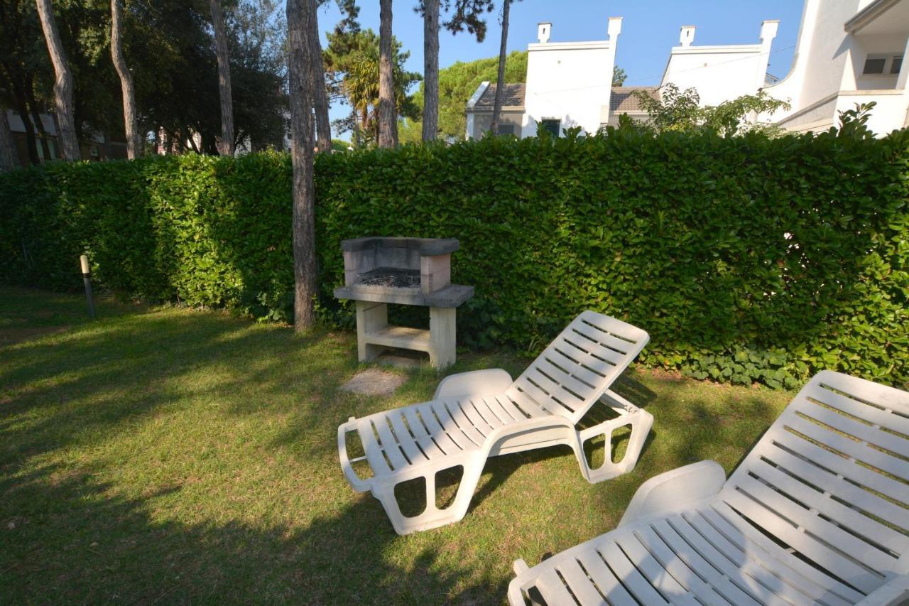 Villa A Lignano Pineta Lignano Sabbiadoro Zewnętrze zdjęcie