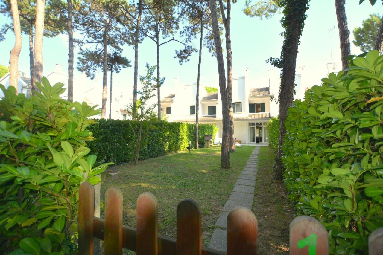 Villa A Lignano Pineta Lignano Sabbiadoro Zewnętrze zdjęcie