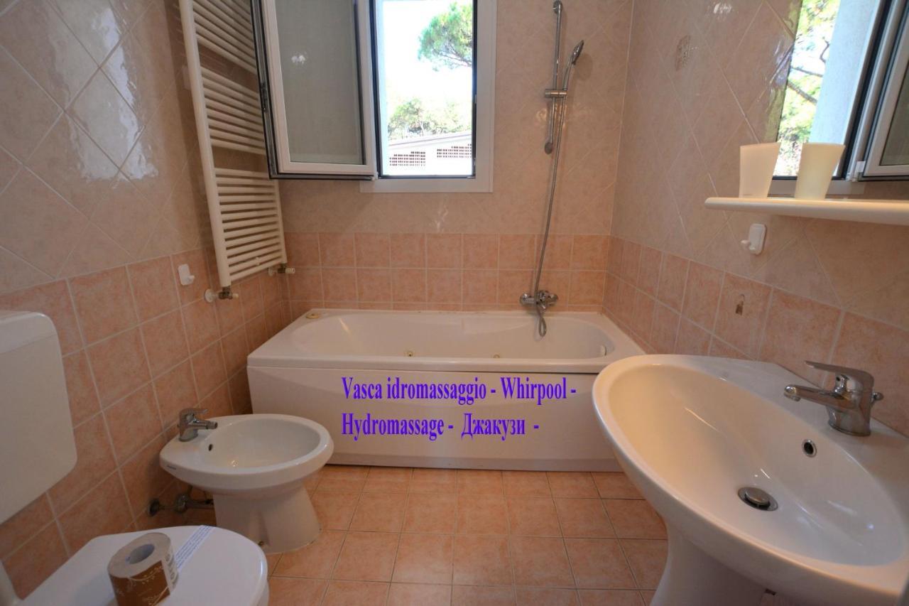 Villa A Lignano Pineta Lignano Sabbiadoro Zewnętrze zdjęcie